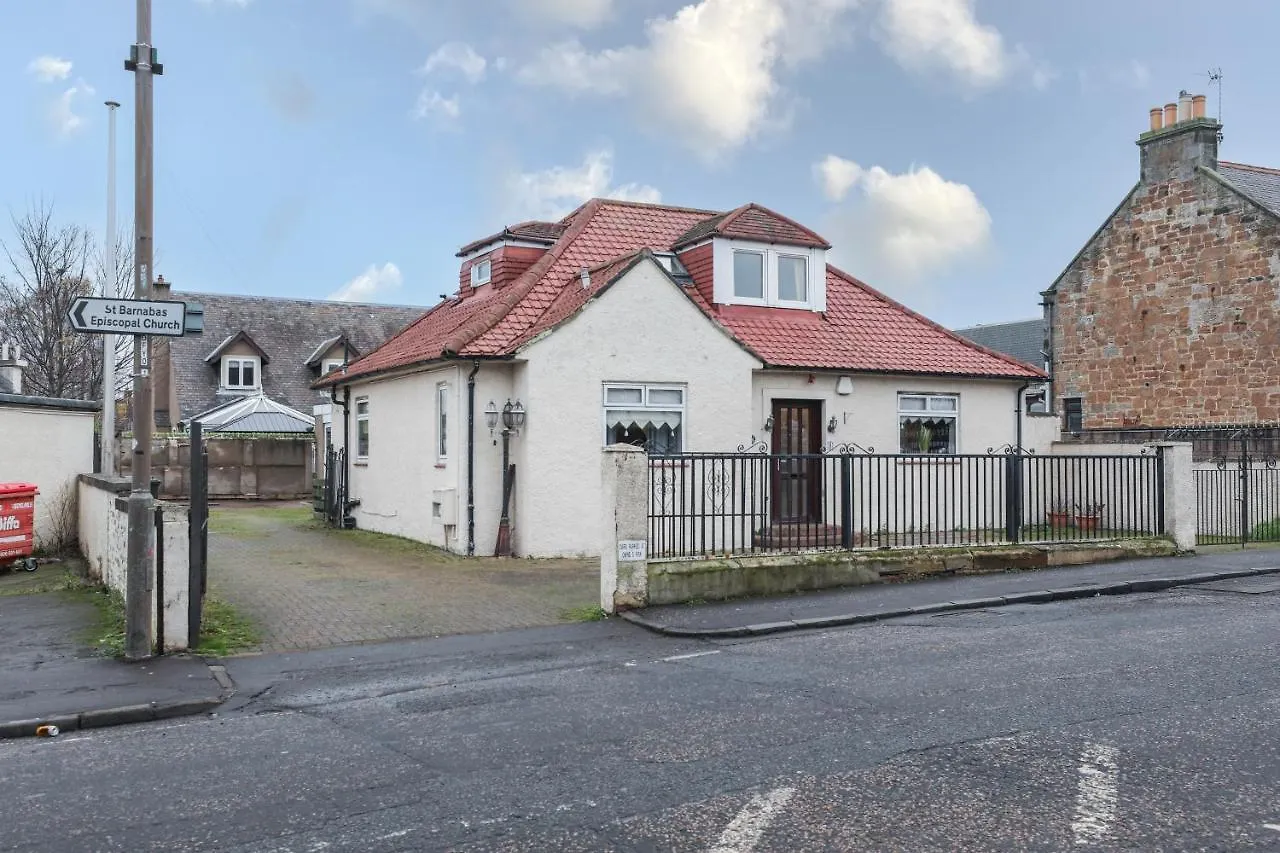 Mystayinn Elegant Edinburgh Guest House - Excellent Location - Free Parking - Five Star Amenities 0*,  United Kingdom