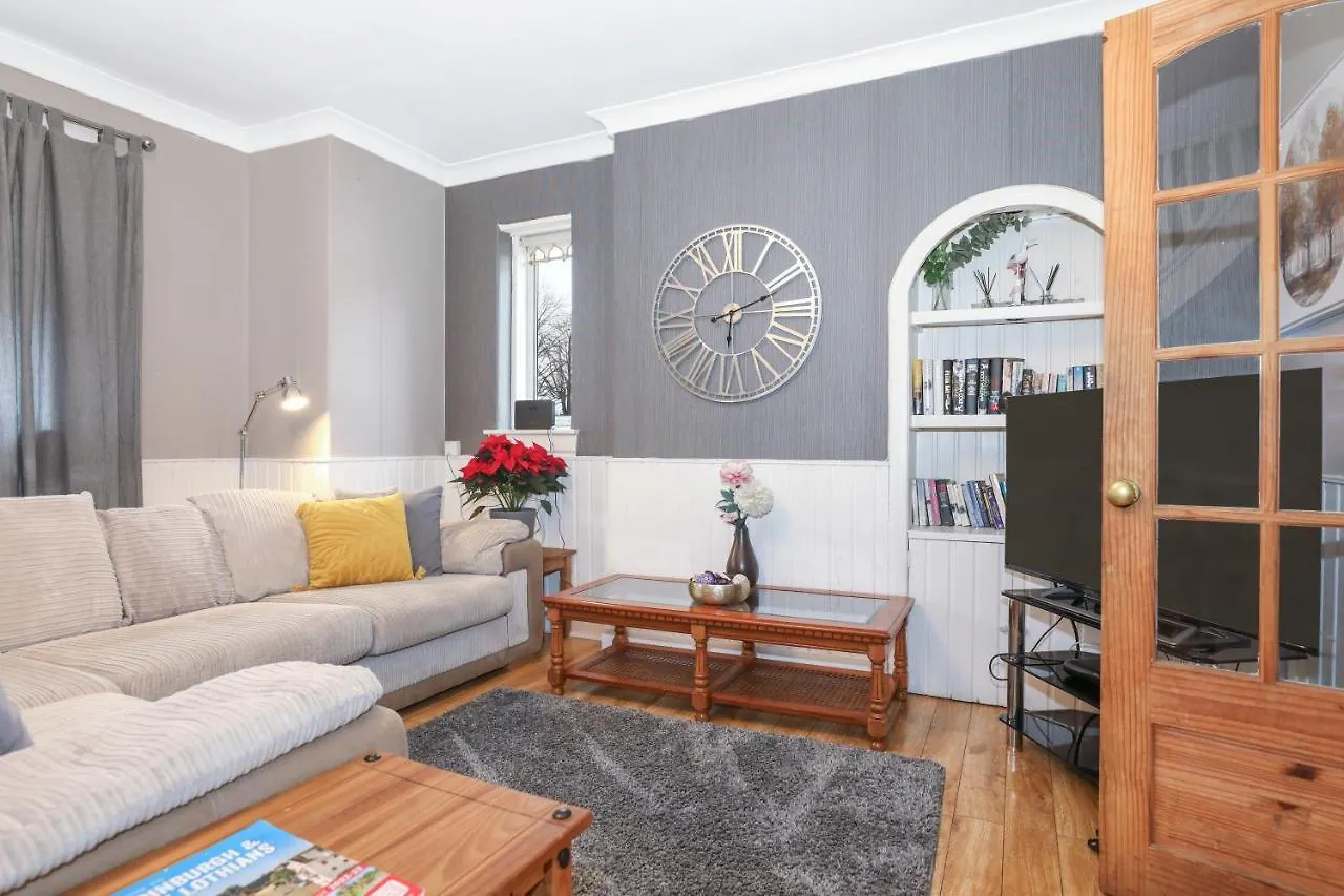 Mystayinn Elegant Edinburgh Guest House - Excellent Location - Free Parking - Five Star Amenities United Kingdom