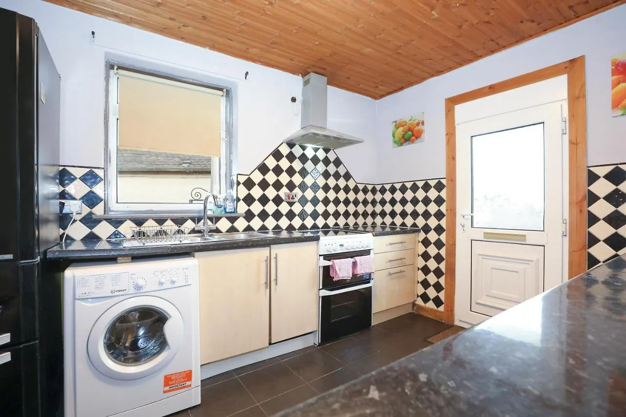 Mystayinn Elegant Edinburgh Guest House - Excellent Location - Free Parking - Five Star Amenities United Kingdom
