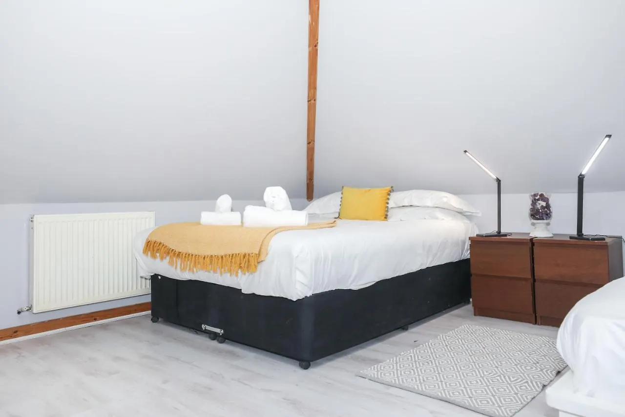 Mystayinn Elegant Edinburgh Guest House - Excellent Location - Free Parking - Five Star Amenities