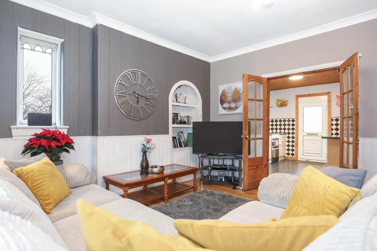 Mystayinn Elegant Edinburgh Guest House - Excellent Location - Free Parking - Five Star Amenities