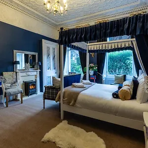 East Claremont Guest house