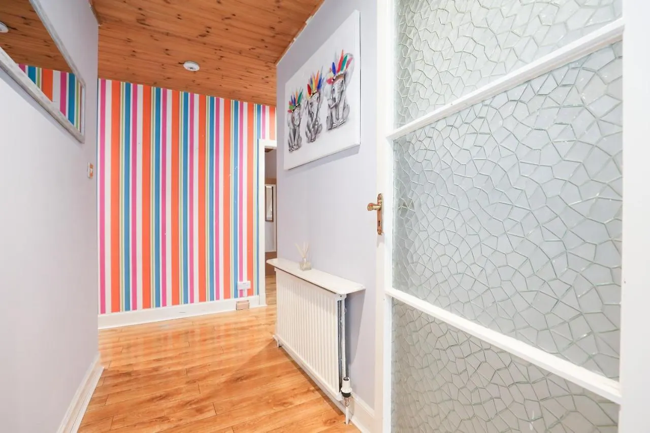 Mystayinn Elegant Edinburgh Guest House - Excellent Location - Free Parking - Five Star Amenities