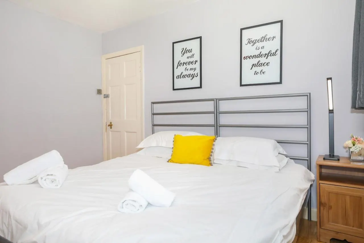 Mystayinn Elegant Edinburgh Guest House - Excellent Location - Free Parking - Five Star Amenities United Kingdom