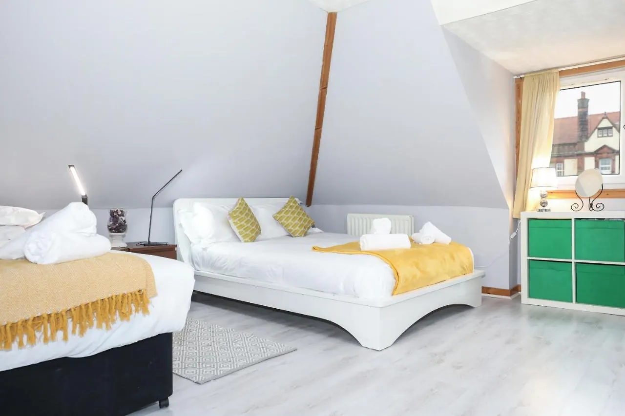 Mystayinn Elegant Edinburgh Guest House - Excellent Location - Free Parking - Five Star Amenities