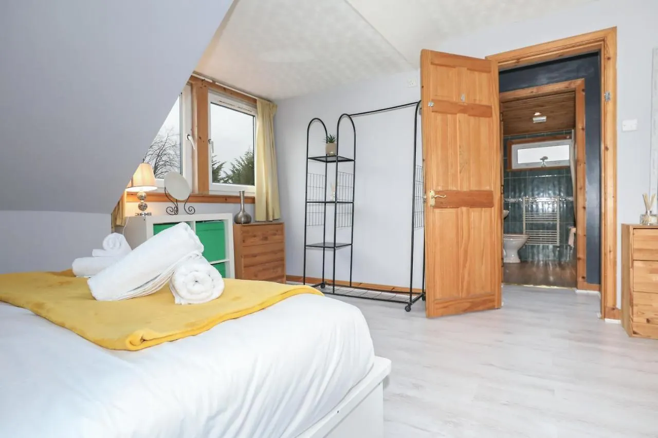 Mystayinn Elegant Edinburgh Guest House - Excellent Location - Free Parking - Five Star Amenities 0*,